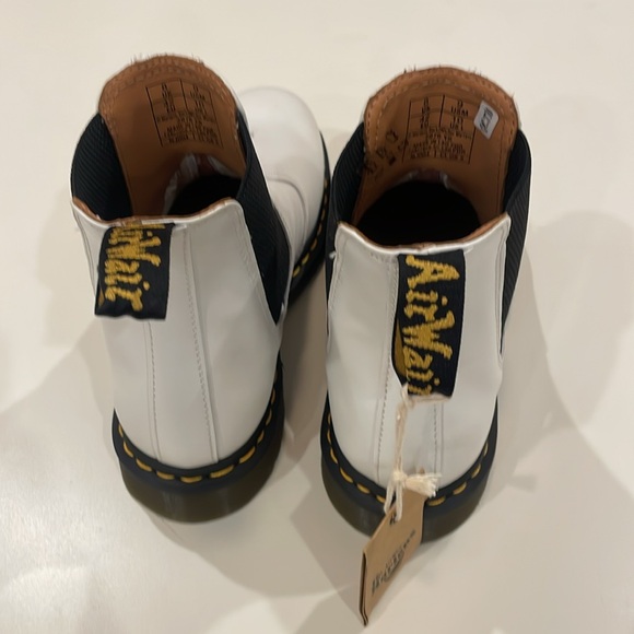 Dr Martens White Chelsea Boot New w/o box mens 9 / wmns 10 - Picture 2 of 6